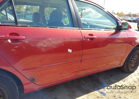 2005 Toyota Corolla Le z USA, uszkodzony, nr VIN 2T1BR32E75C374532